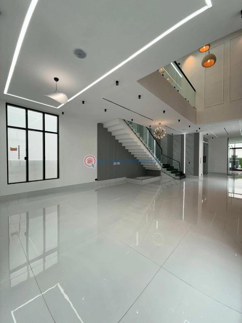 5 bedroom Detached Duplex For Sale Chevron Lekki Lagos - 3