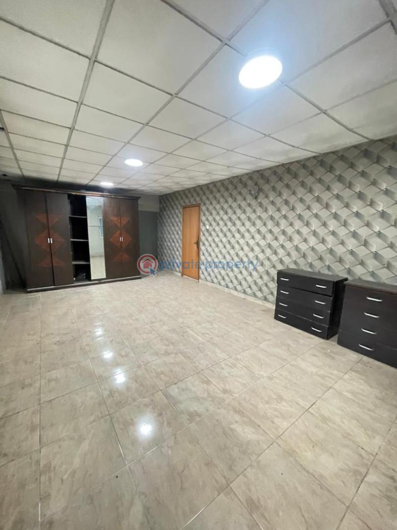 5 bedroom Detached Duplex For Sale Surulere Lagos - 1