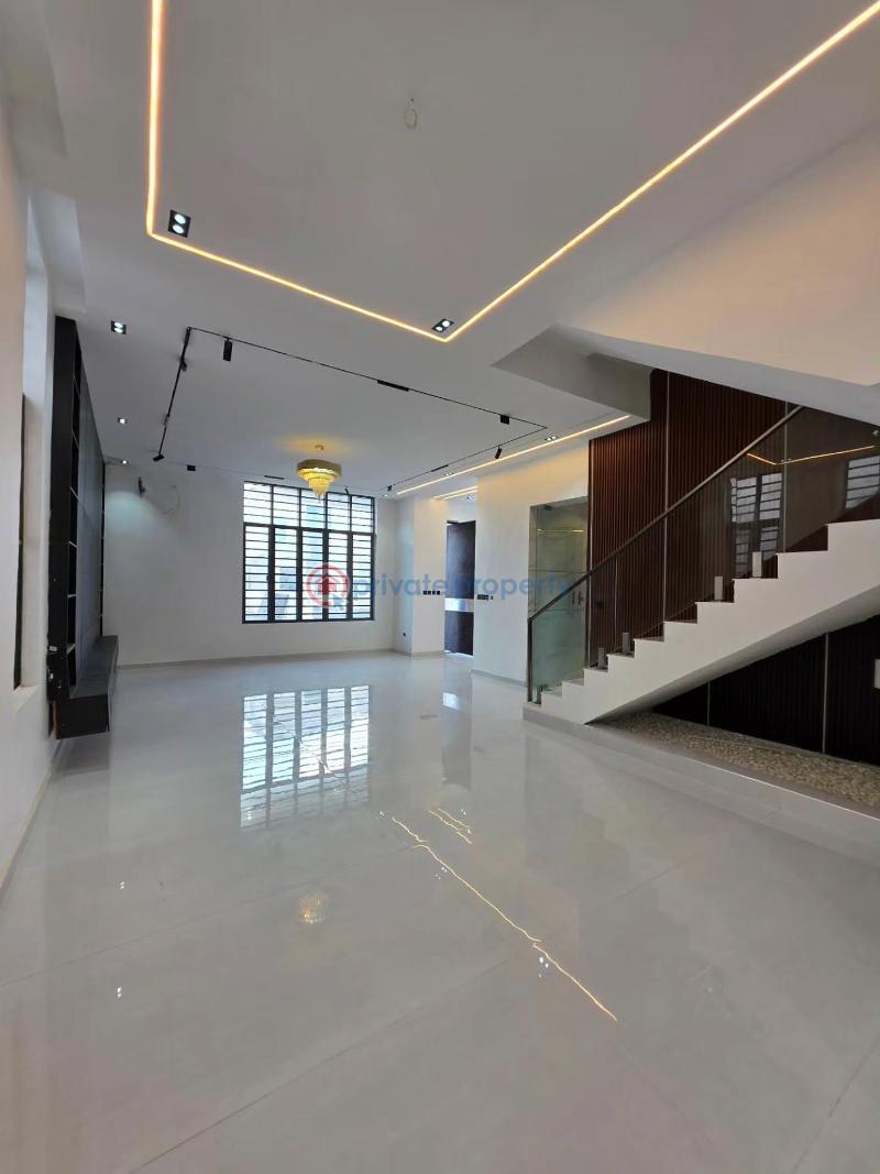5 bedroom Detached Duplex For Sale Chevron Lekki Lagos - 1