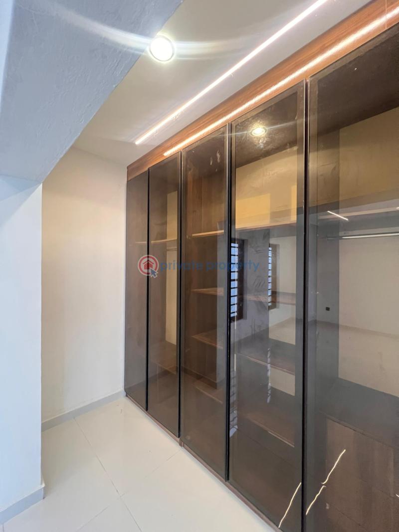 5 bedroom Detached Duplex For Sale Chevron Lekki Lagos - 1