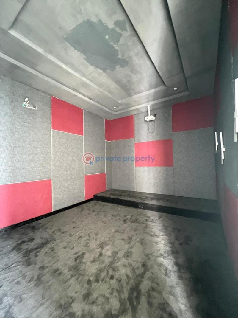 5 bedroom Detached Duplex For Sale Ikota Lekki Lagos - 2