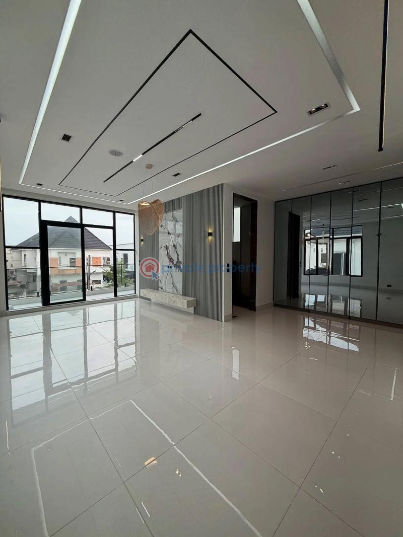 5 bedroom Detached Duplex For Sale Chevron Lekki Lagos - 4
