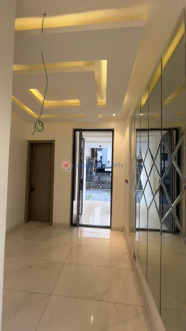 5 bedroom Detached Duplex For Sale Chevron Drive Lekki Lagos - 4