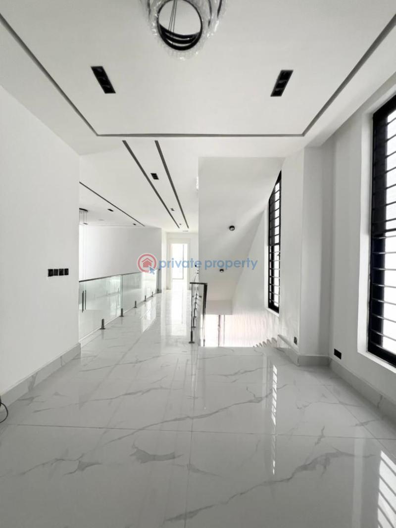 5 bedroom Detached Duplex For Sale Chevron Drive Lekki Lagos - 3