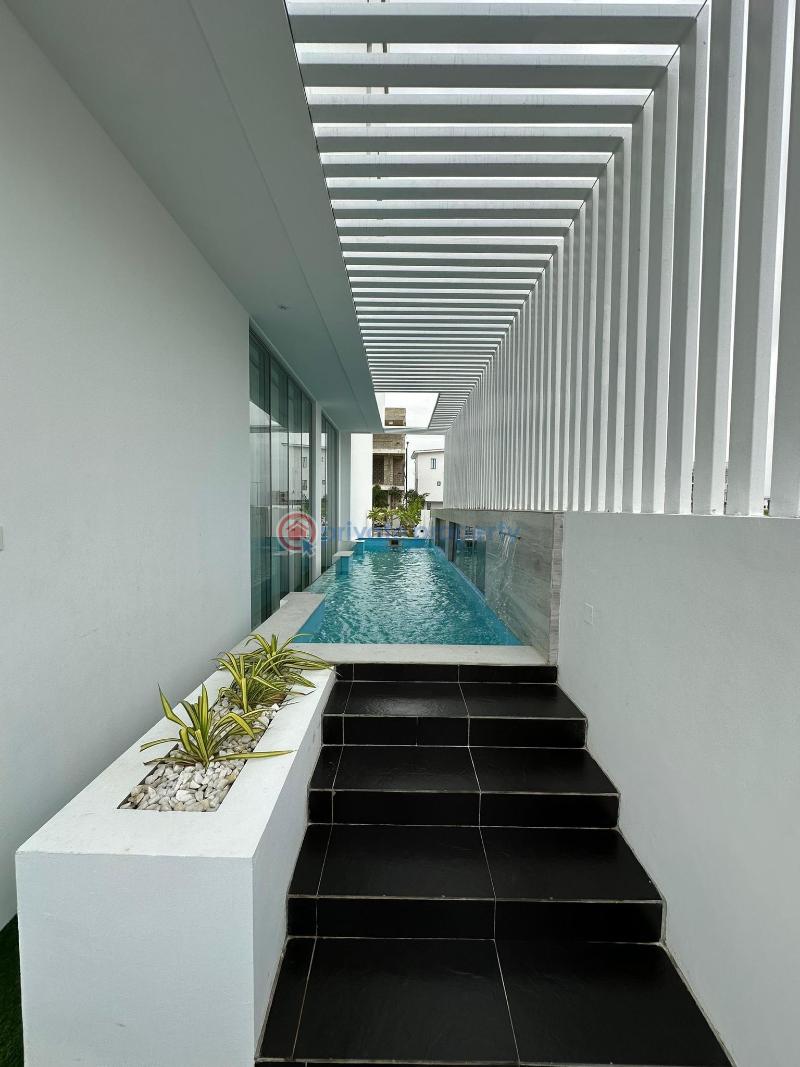 *5 bedroom fully detached duplex for sale* - 5 5 bedroom Detached Duplex For Sale Osapa London Lekki Lagos - 5