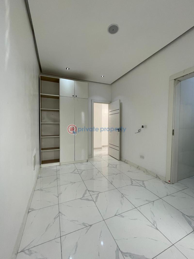 5 bedroom Detached Duplex For Sale Hampton Lake Estate, Chevron Alternative Route, Lekki, Lagos State Chevron Drive Lekki Lagos - 3