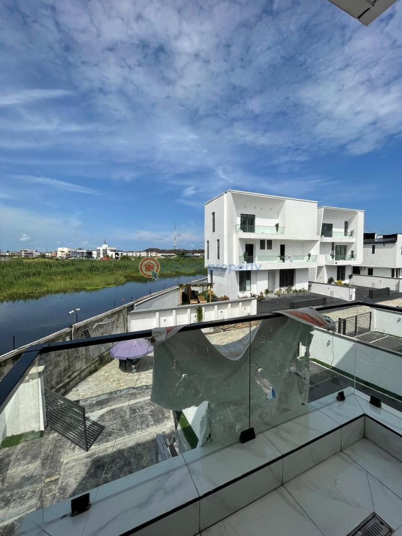 5 bedroom Detached Duplex For Sale Hampton Lake Estate, Chevron Alternative Route, Lekki, Lagos State Chevron Drive Lekki Lagos - 18
