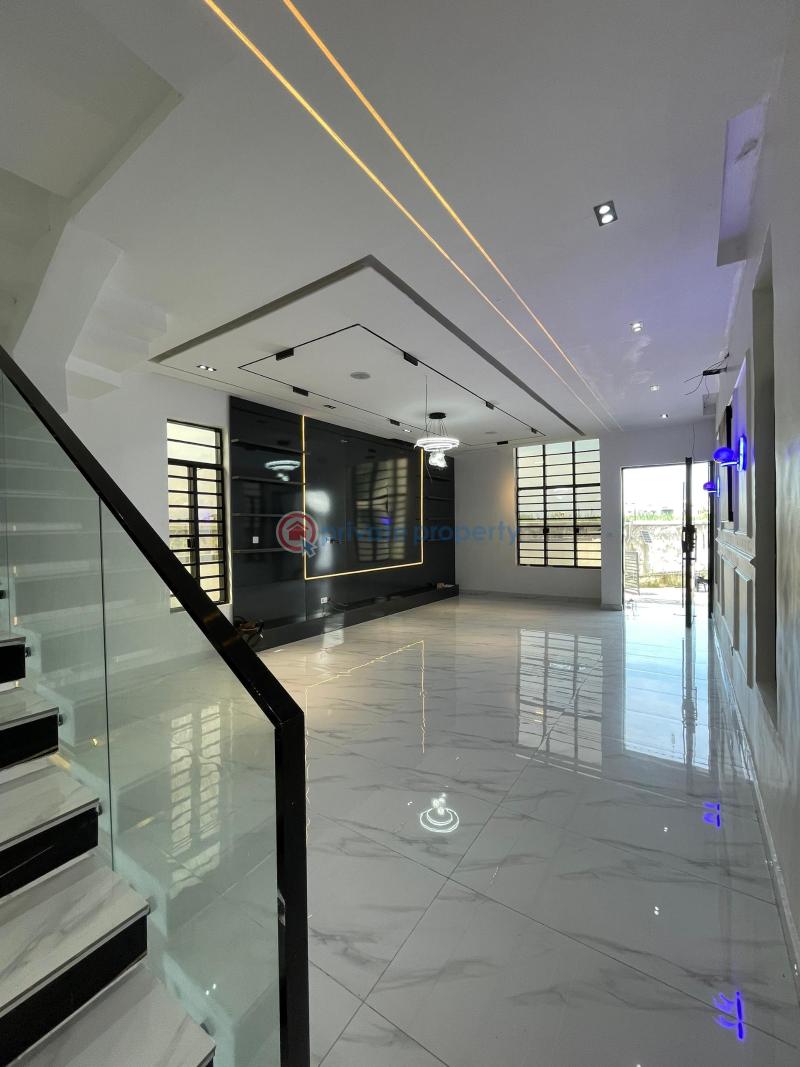 5 bedroom Detached Duplex For Sale Hampton Lake Estate, Chevron Alternative Route, Lekki, Lagos State Chevron Drive Lekki Lagos - 1