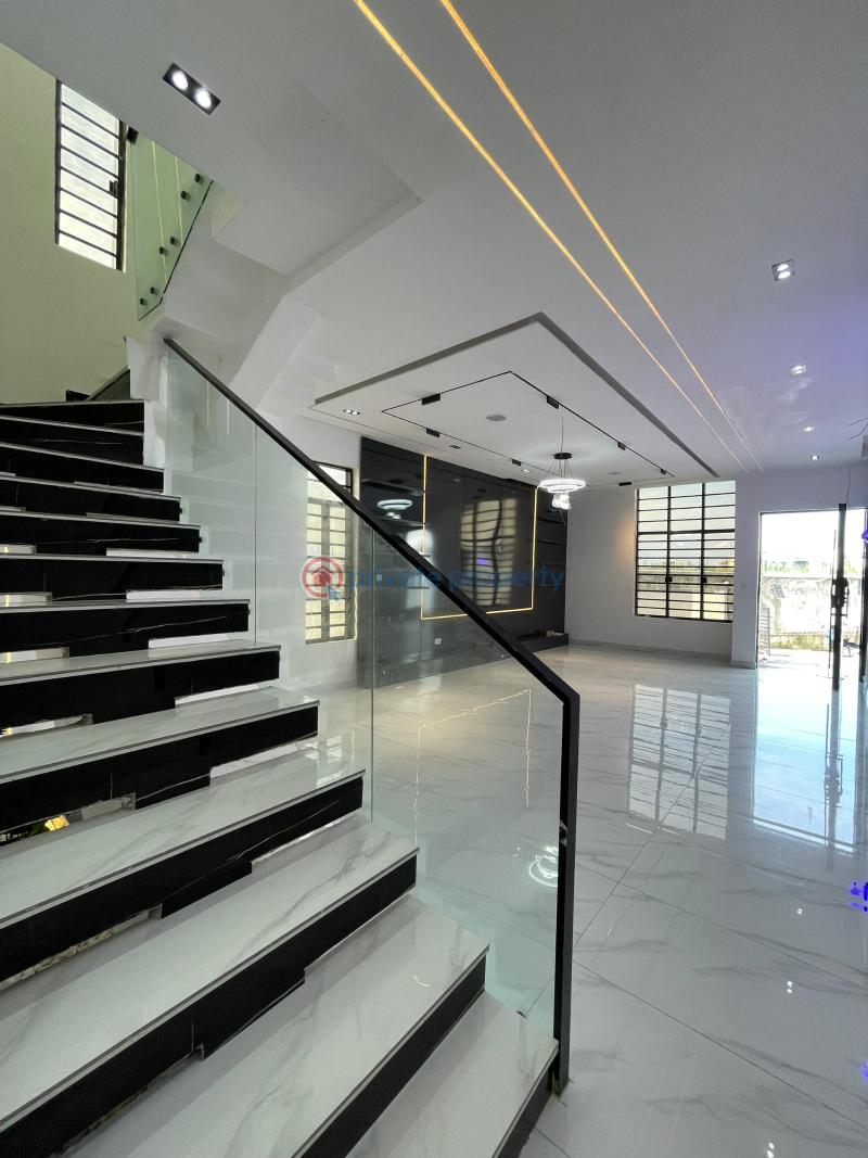 5 bedroom Detached Duplex For Sale Hampton Lake Estate, Chevron Alternative Route, Lekki, Lagos State Chevron Drive Lekki Lagos - 13