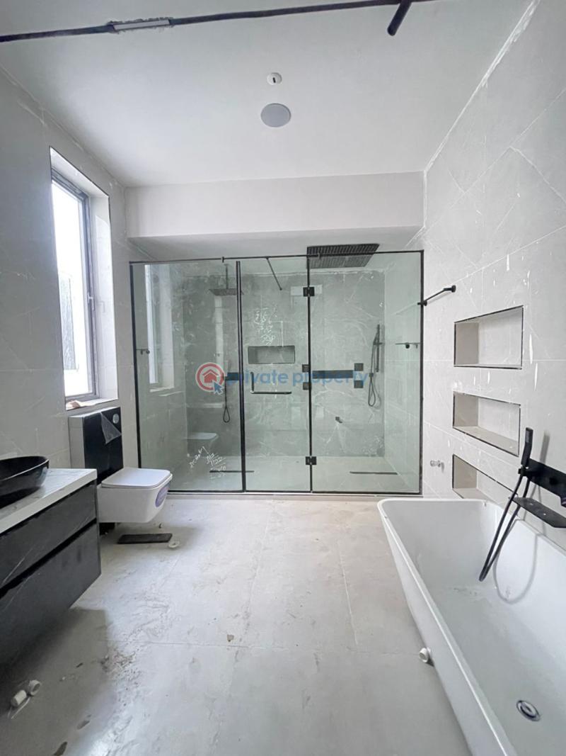 5 bedroom Detached Duplex For Sale Lekki Phase 1 Lagos - 2