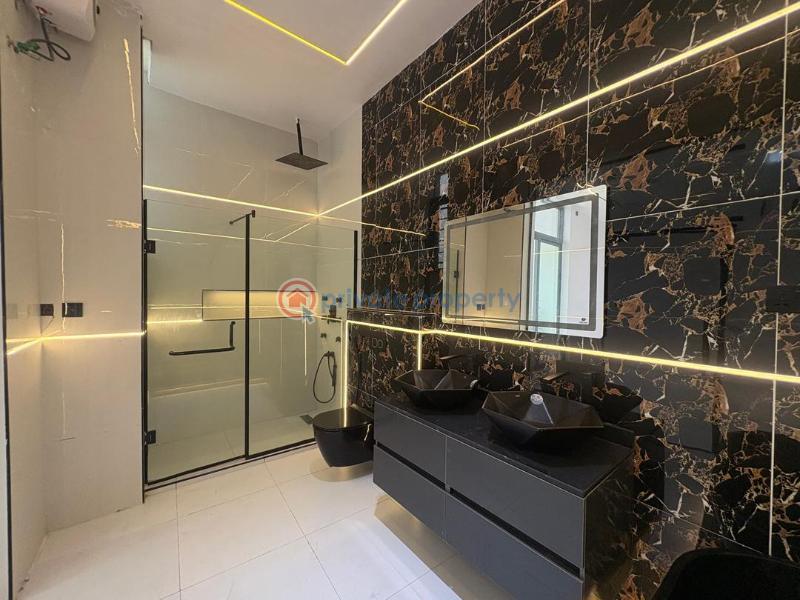 5 bedroom Detached Duplex For Sale Chevron Drive Lekki Lagos - 0