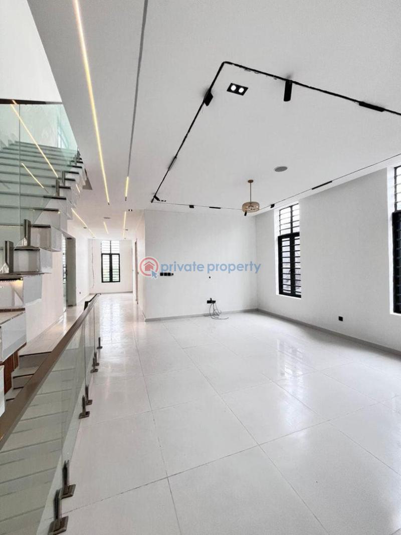5 bedroom Detached Duplex For Sale Lekki Lagos - 1