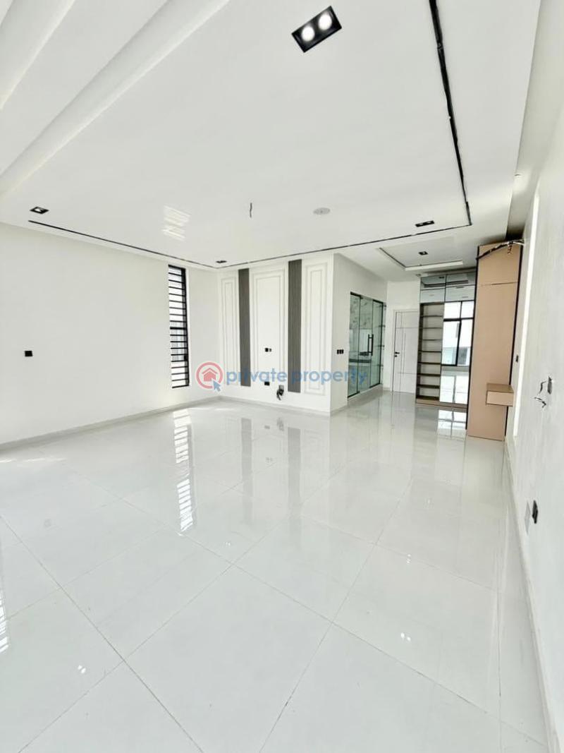 5 bedroom Detached Duplex For Sale Chevron Drive Lekki Lagos - 1