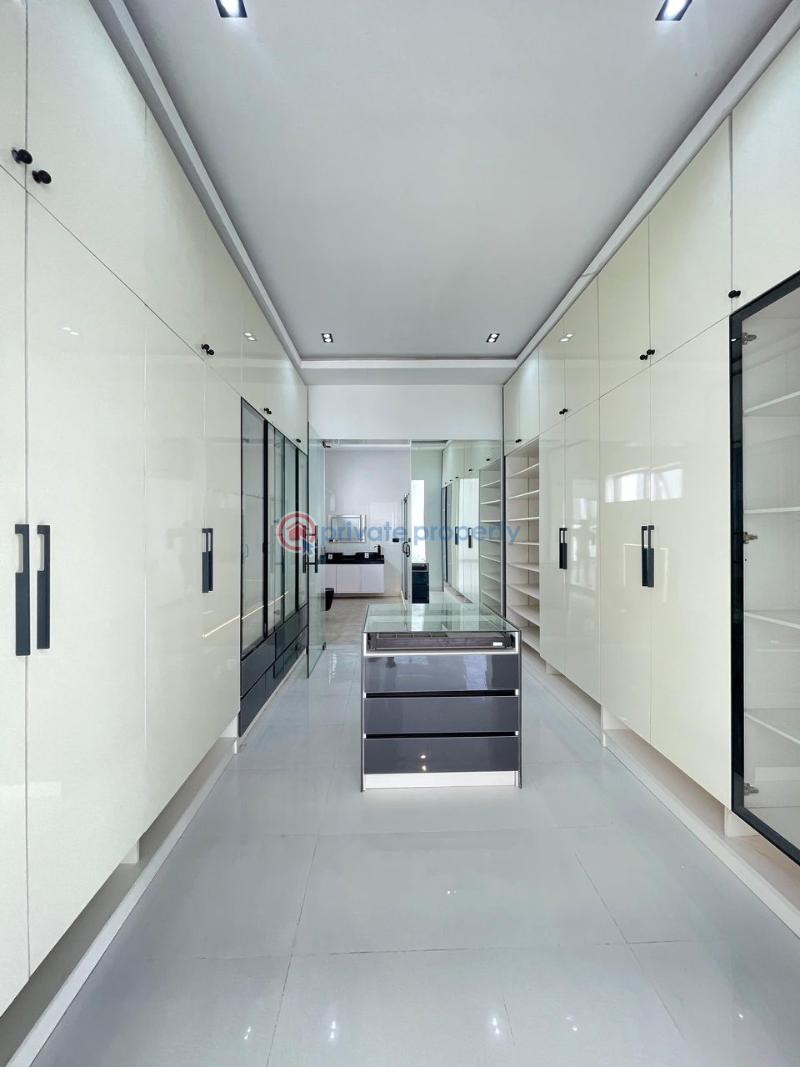 5 bedroom Flat & Apartment For Sale Osapa Lekki Lagos - 9