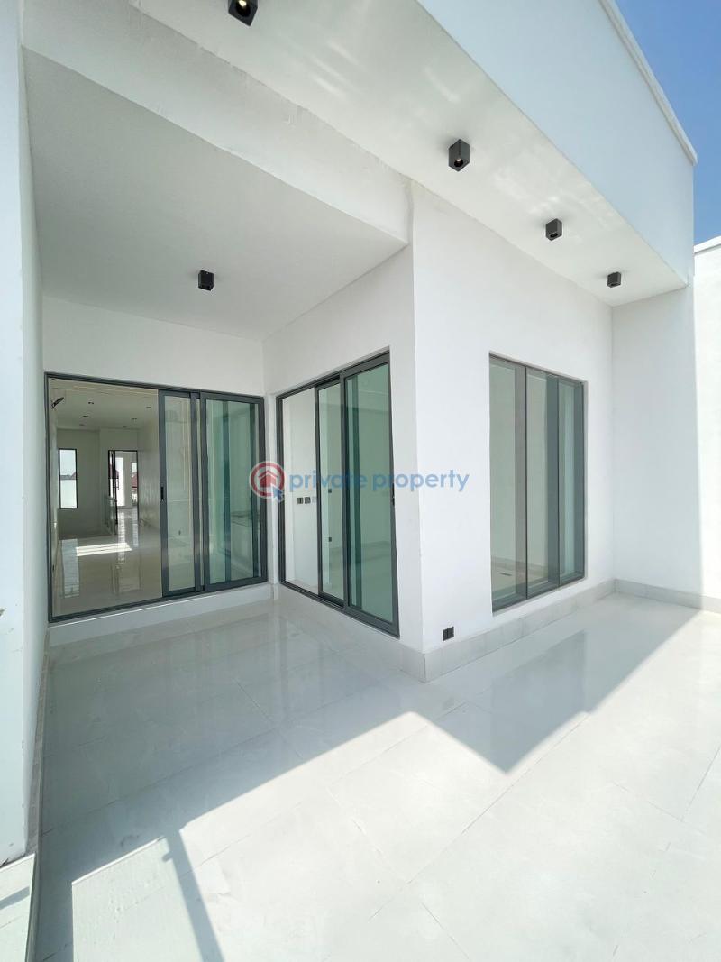 5 bedroom Flat & Apartment For Sale Osapa Lekki Lagos - 6