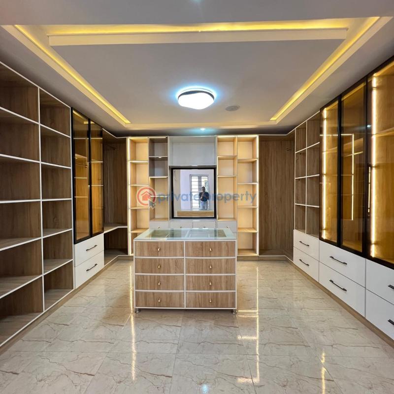 5 bedroom Detached Duplex For Sale Chevron Lekki Lagos - 3