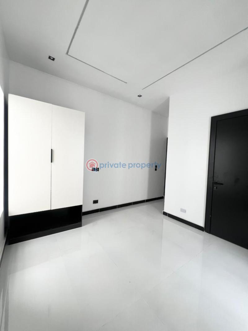 5 bedroom Detached Duplex For Sale Ologolo Lekki Lagos - 3