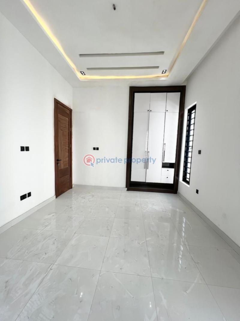5 bedroom Detached Duplex For Sale Ikota Lekki Lagos - 3