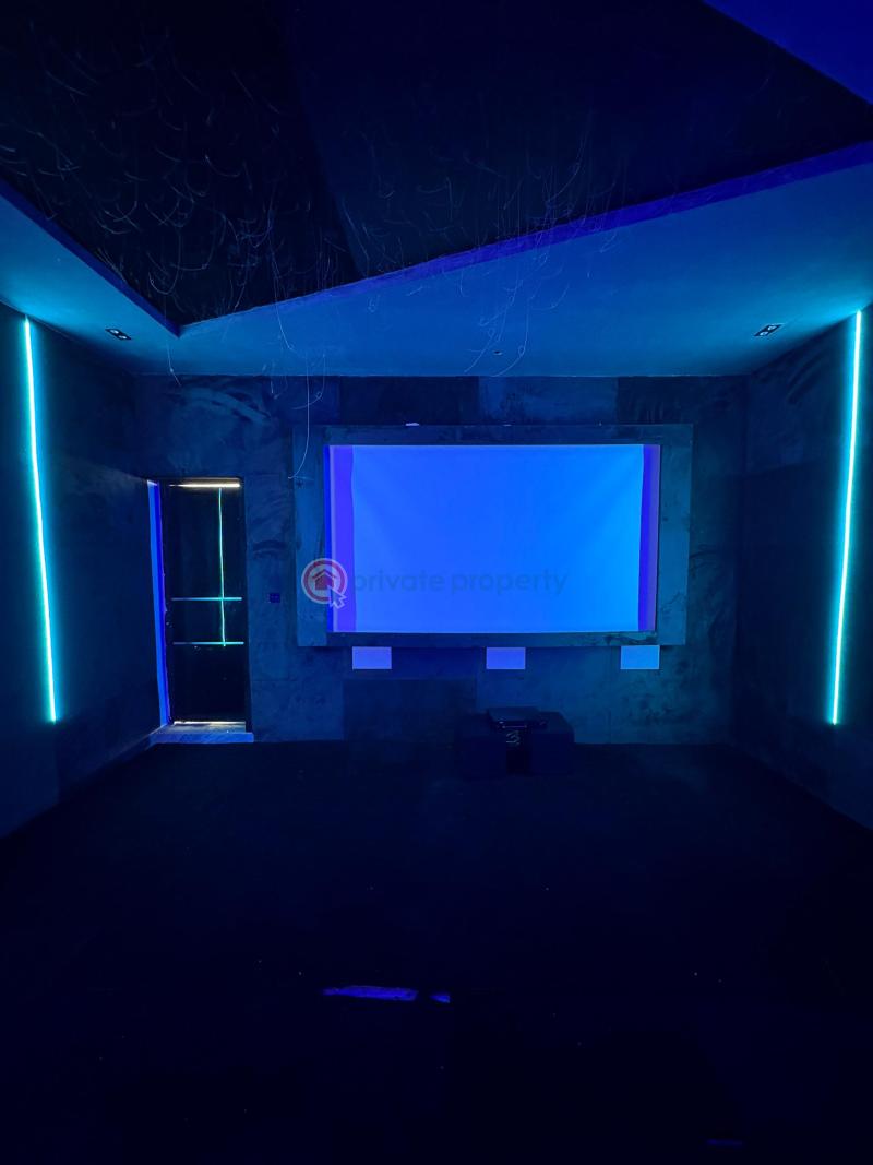 5 bedroom House For Sale Osapa Lekki Lagos - 2