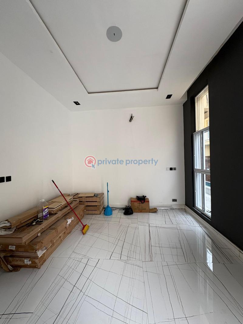 5 bedroom House For Sale Osapa Lekki Lagos - 4