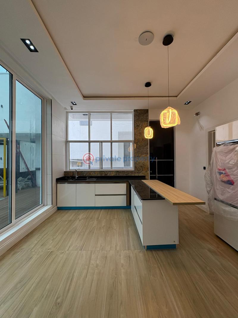 5 bedroom House For Sale Osapa Lekki Lagos - 9