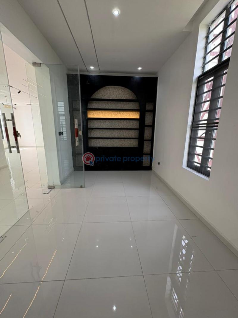5 bedroom Detached Duplex For Sale Chevron Drive Lekki Lagos - 2