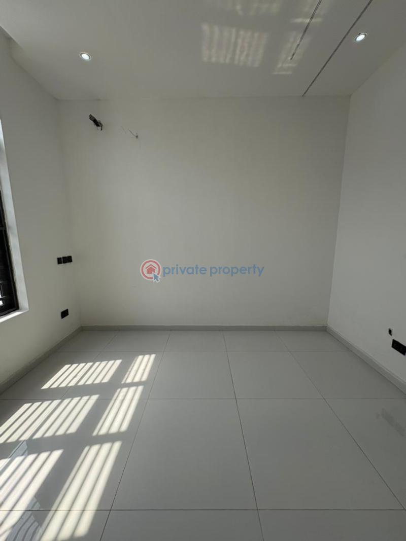 5 bedroom Detached Duplex For Sale Chevron Drive Lekki Lagos - 3