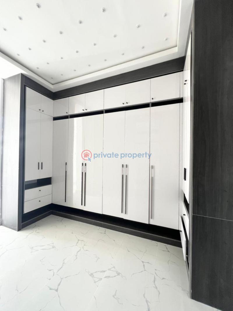5 bedroom Detached Duplex For Sale Ikota Lekki Lagos - 3