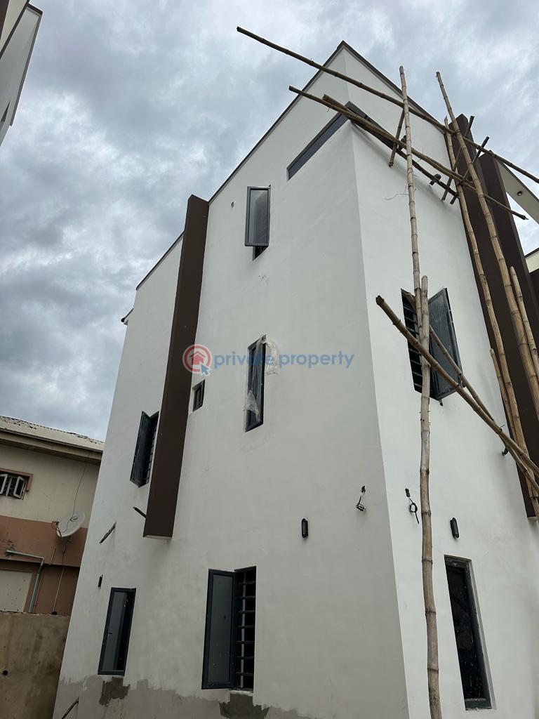 5 bedroom Duplex For Sale Gbagada Lagos - 2