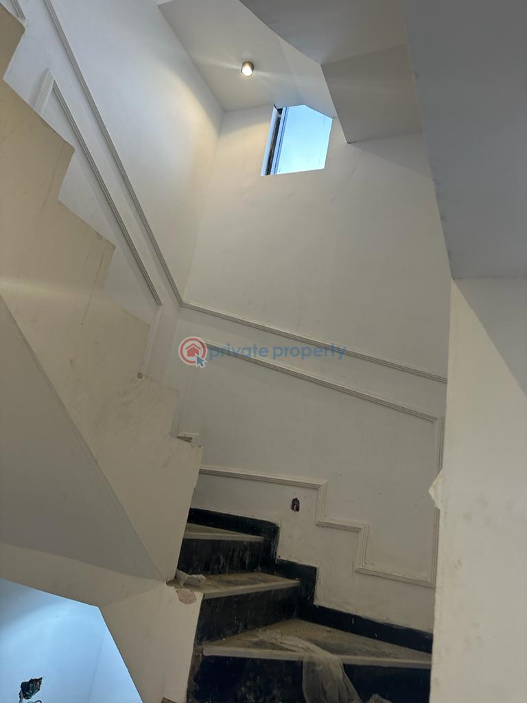 5 bedroom Duplex For Sale Gbagada Lagos - 12