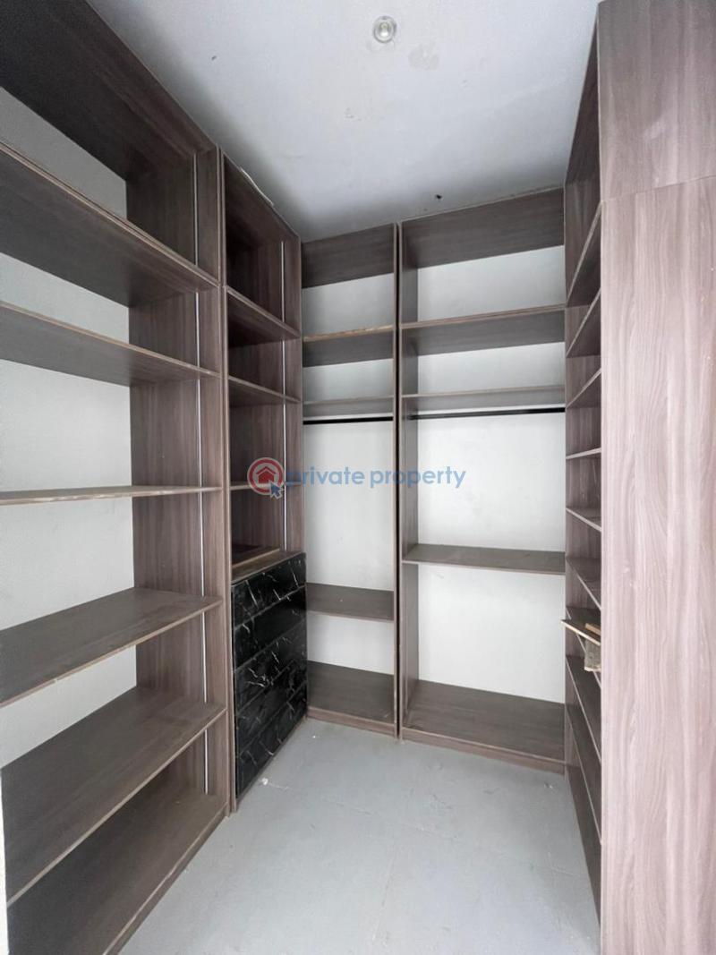 5 bedroom Detached Duplex For Sale Omole Phase 2 Ojodu Lagos - 3
