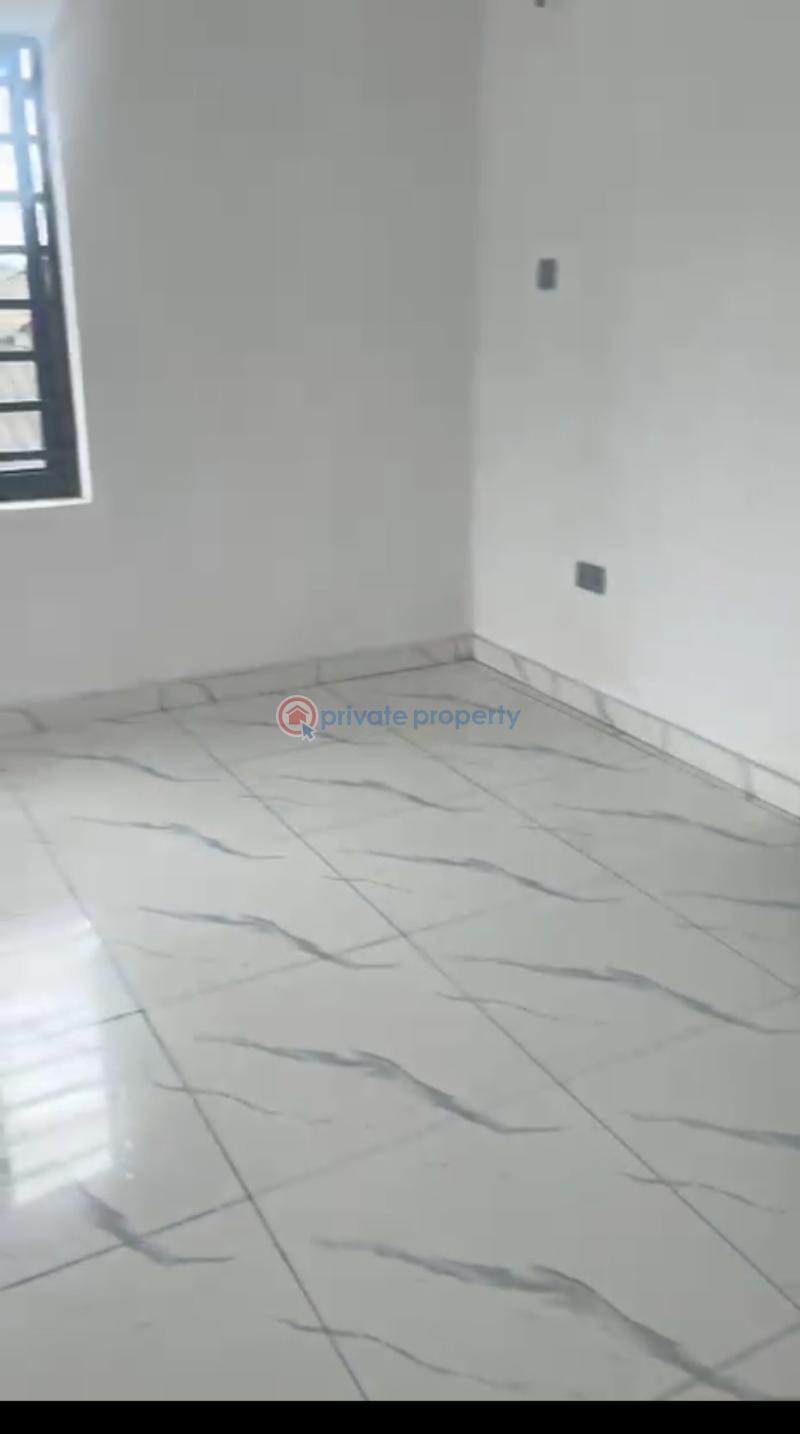 5 bedroom Detached Duplex For Sale Gbagada Estate Gbagada Lagos - 9