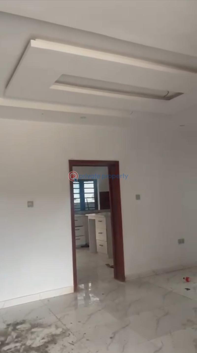 5 bedroom Detached Duplex For Sale Gbagada Estate Gbagada Lagos - 2