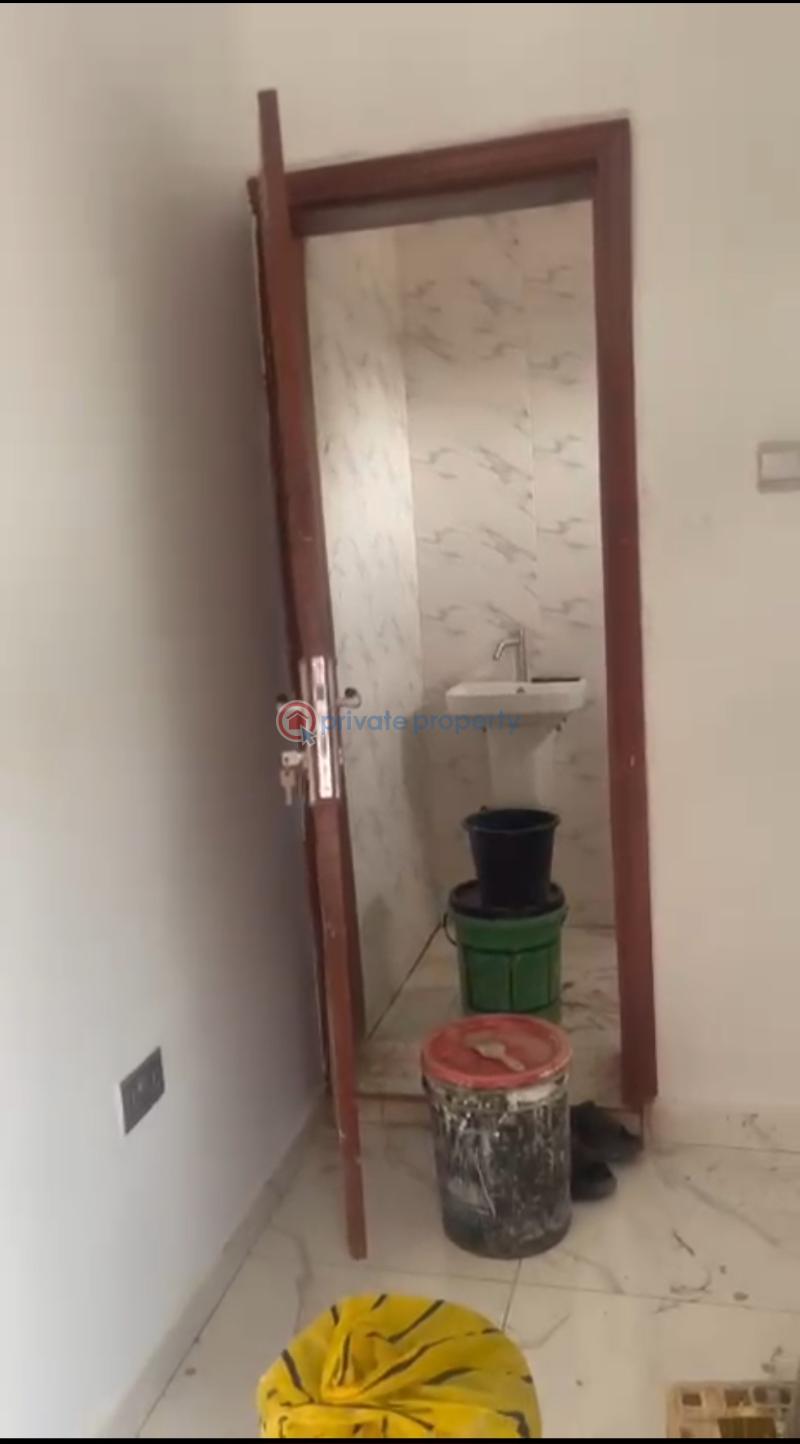 5 bedroom Detached Duplex For Sale Gbagada Estate Gbagada Lagos - 1