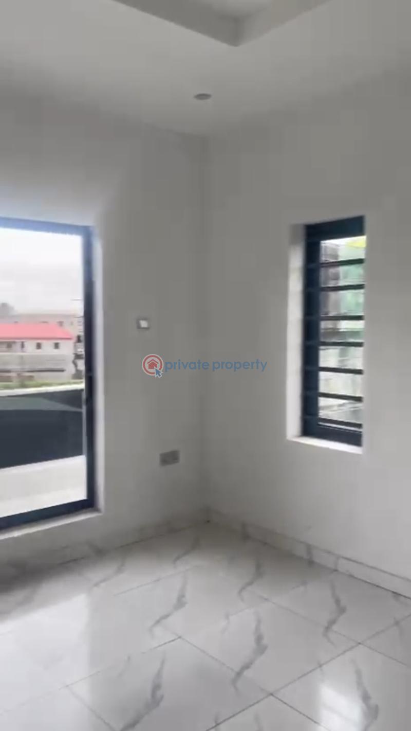 5 bedroom Detached Duplex For Sale Gbagada Estate Gbagada Lagos - 14