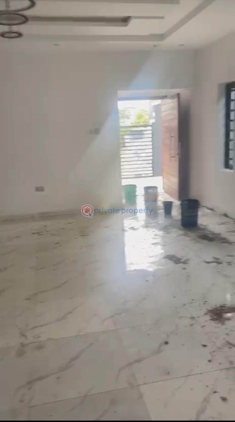 5 bedroom Detached Duplex For Sale Gbagada Estate Gbagada Lagos - 3