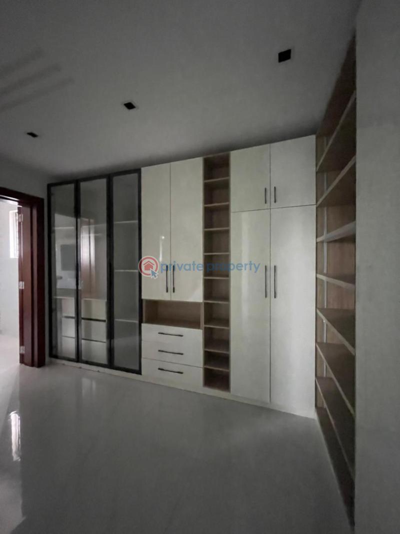 5 bedroom Detached Duplex For Sale Lekki Phase 1 Lagos - 16