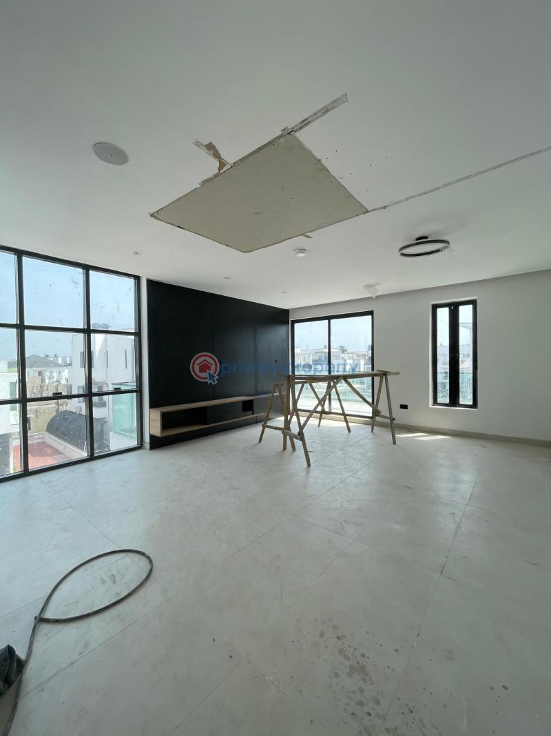 5 bedroom House For Sale Lekki Lagos - 10