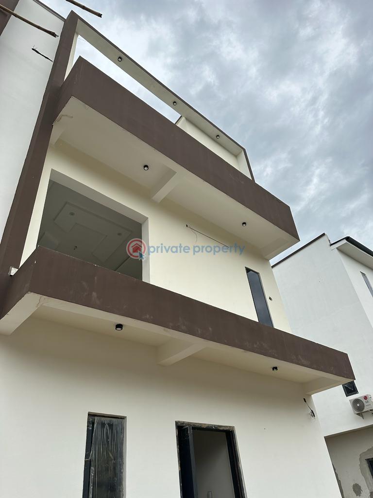 5 bedroom Duplex For Sale Gbagada Lagos - 14