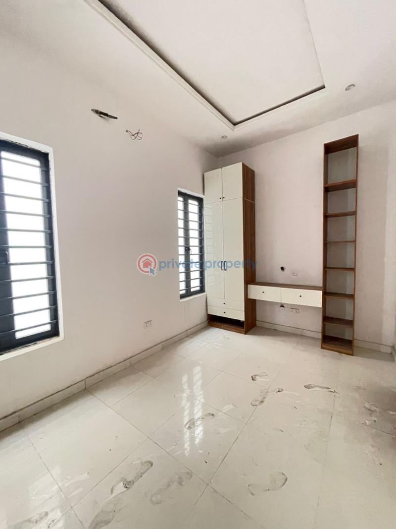 5 bedroom Detached Duplex For Sale Ologolo Lekki Lagos - 3
