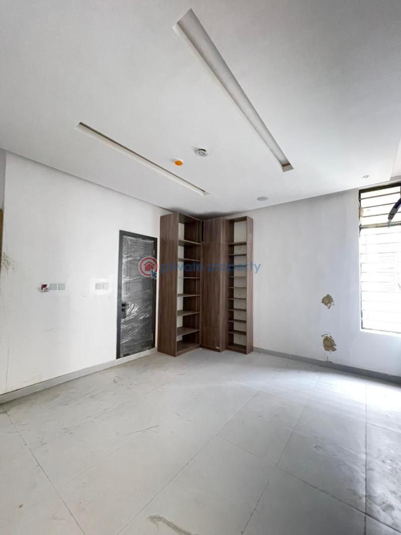5 bedroom Detached Duplex For Sale Omole Phase 2 Ojodu Lagos - 0