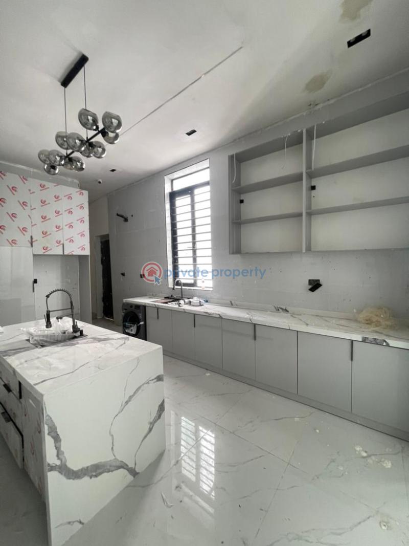 5 bedroom Detached Duplex For Sale Chevron Drive Lekki Lagos - 3