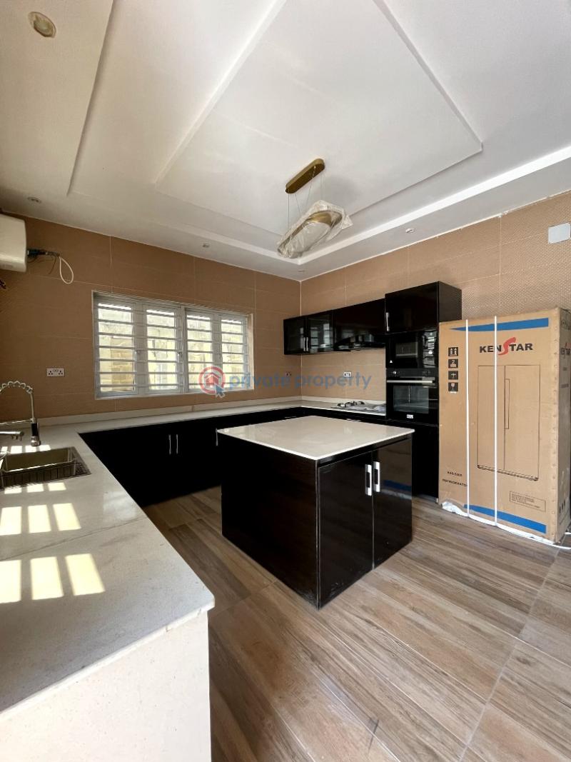 5 bedroom Detached Duplex For Sale Chevron Drive Lekki Lagos - 5