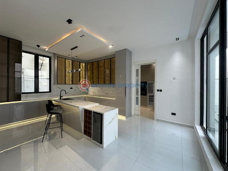 5 bedroom Detached Duplex For Sale Chevron Drive Lekki Lagos - 9