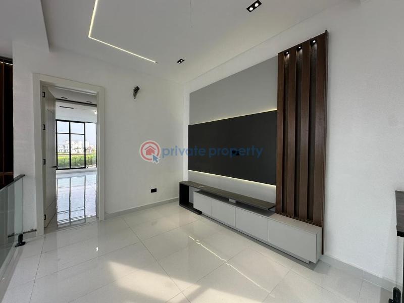 5 bedroom Detached Duplex For Sale Chevron Drive Lekki Lagos - 5