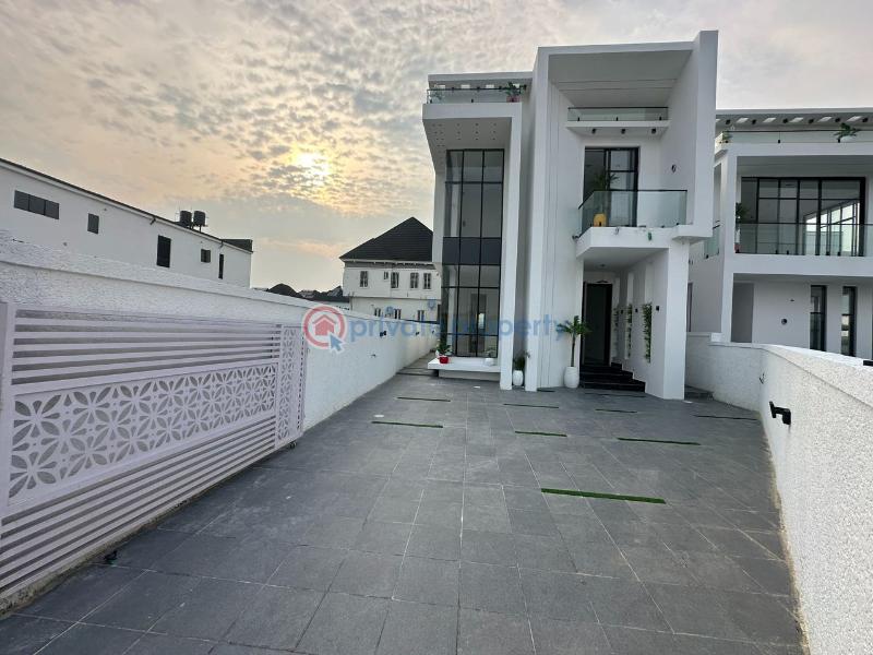 5 bedroom Detached Duplex For Sale Chevron Drive Lekki Lagos - 10
