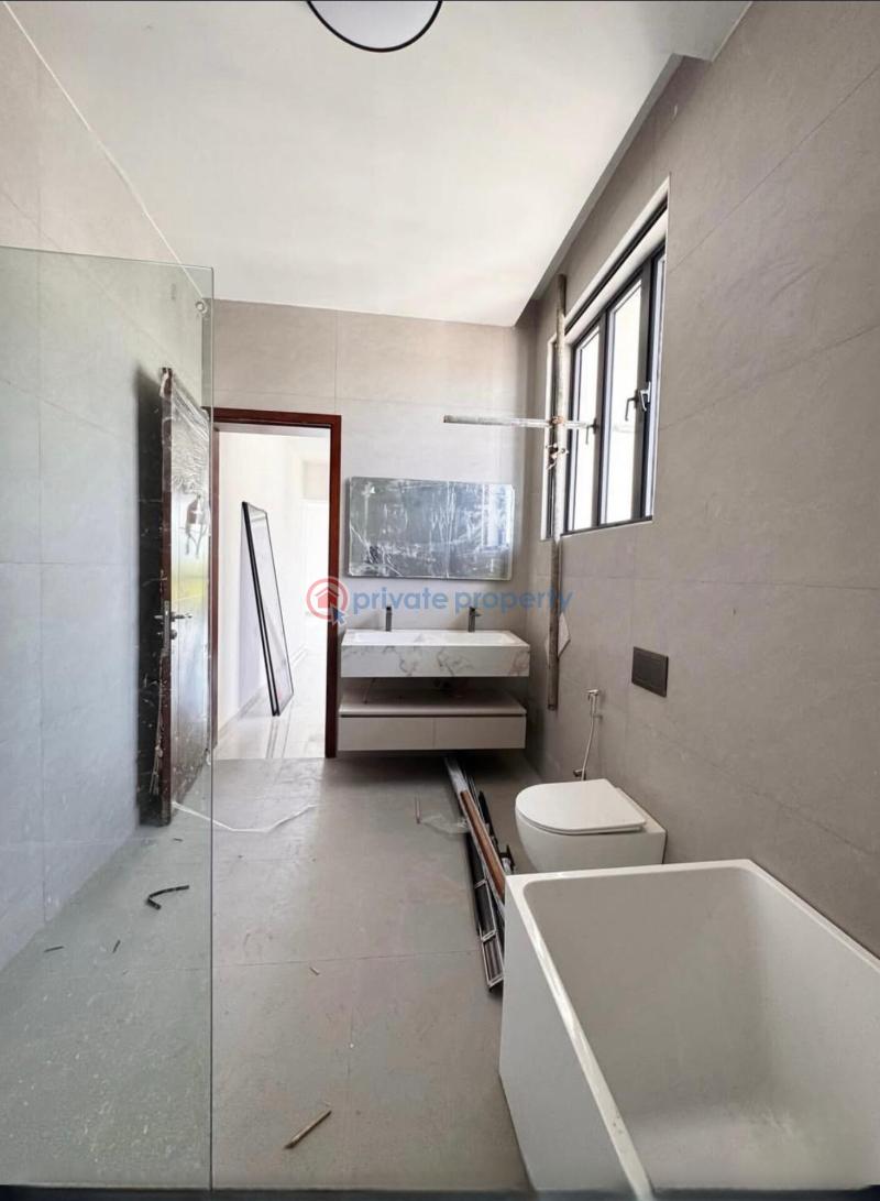 5 bedroom Detached Duplex For Sale Banana Island Ikoyi Lagos - 3