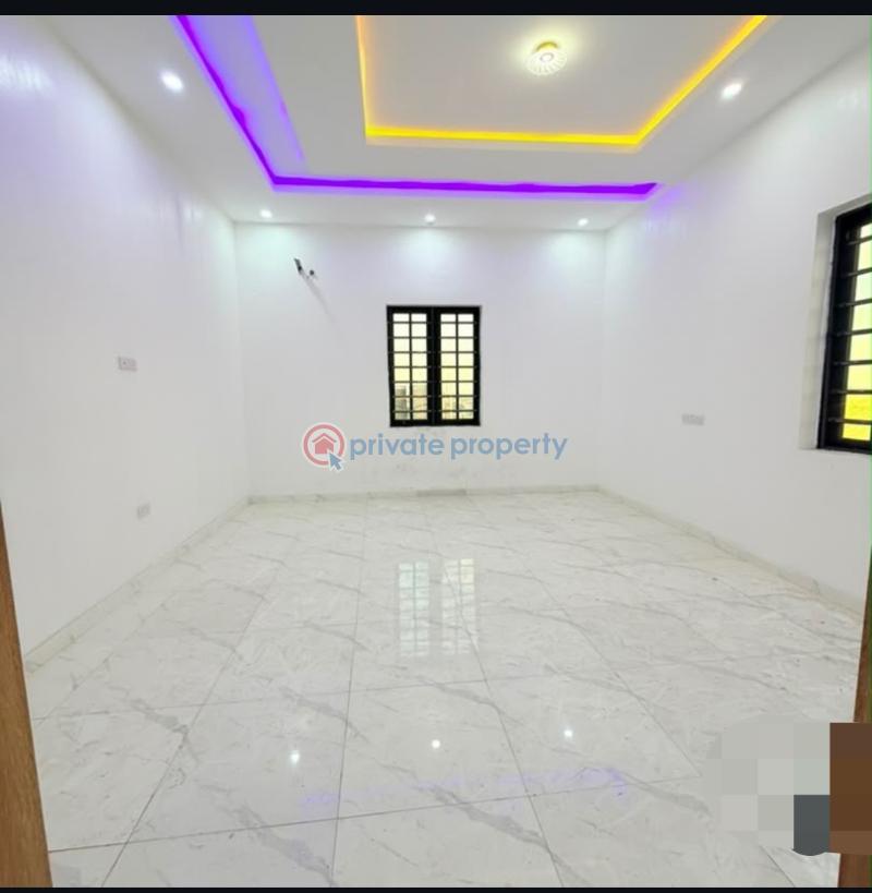 5 bedroom Detached Duplex For Sale Magodo Phase 2 Ojodu Lagos - 3