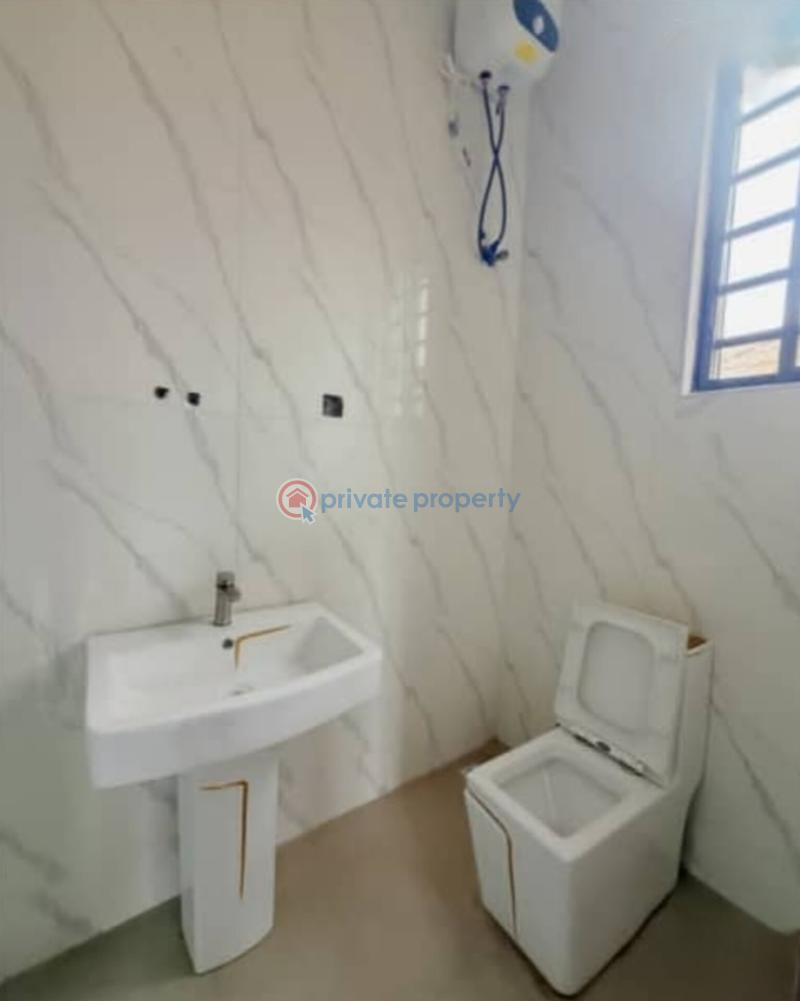 5 bedroom Detached Duplex For Sale Omole Phase 2 Ojodu Lagos - 9