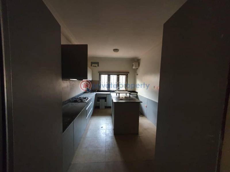 5 bedroom Detached Duplex For Sale Omole Phase 2 Ojodu Lagos - 3